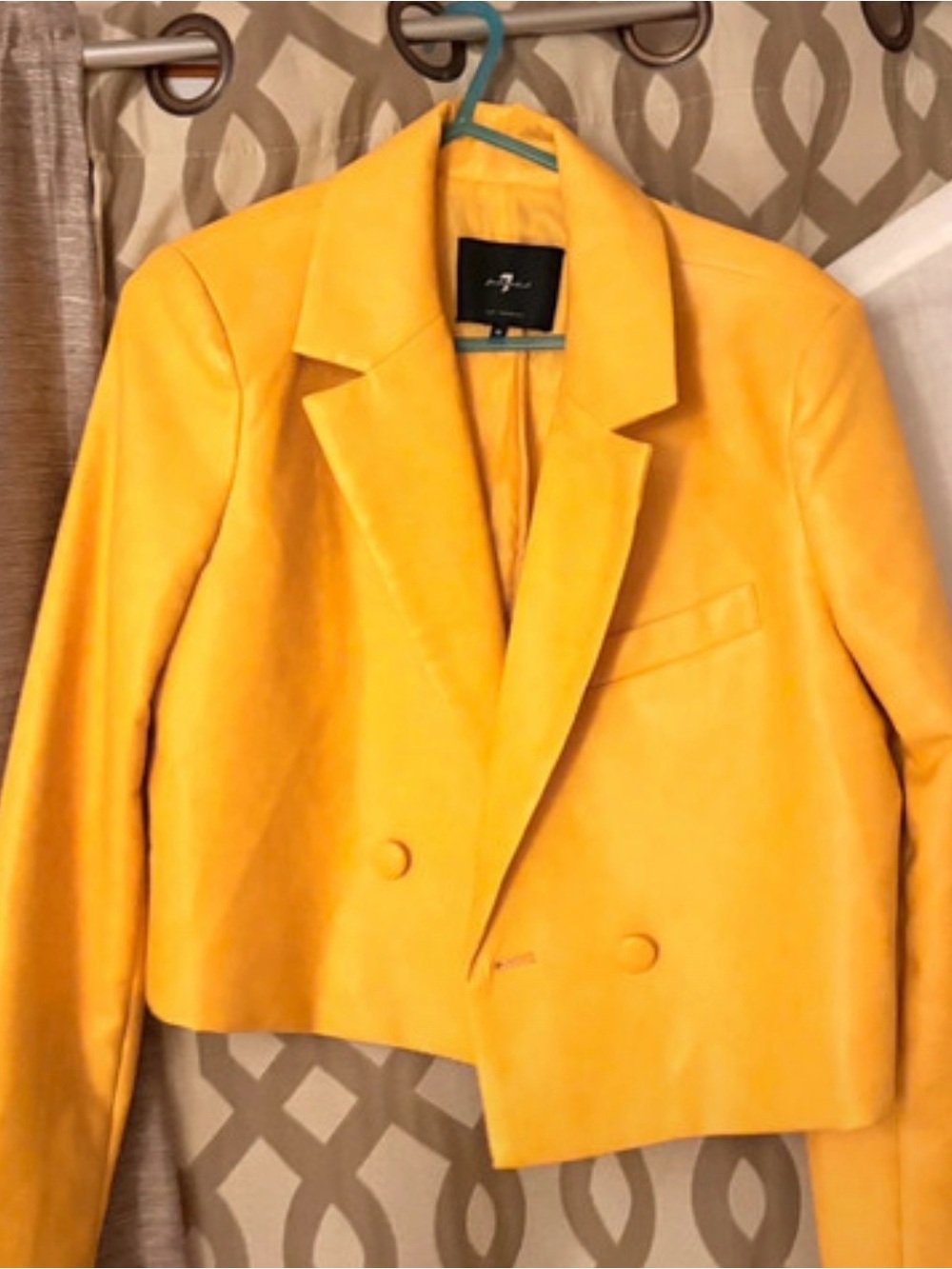 Cropped Yellow Blazer Jacket - Women - Picture 6 of 8